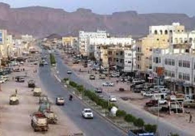 مليشيا الإخوان تسحب مياه عتق لمعسكر غرب المديرية