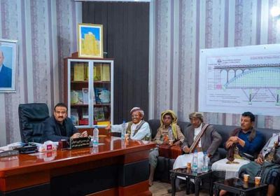 محافظ شبوة: الدور المجتمعي ضروري لترسيخ دعائم الأمن