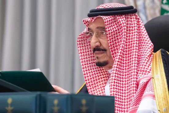 العاهل السعودي يتلقى رسالة خطية من سلطان عمان