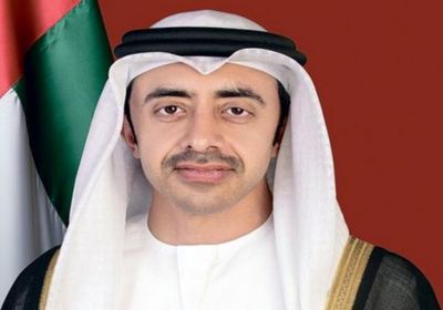 بحث سبل تعزيز العلاقات بين الإمارات والهند