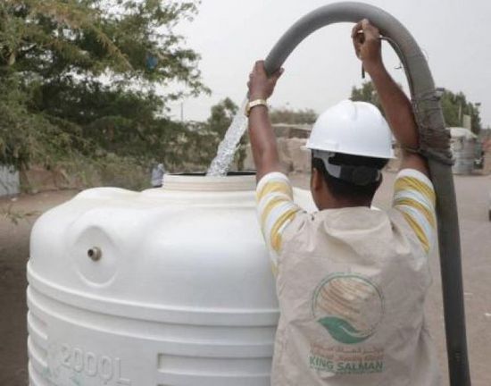 "سلمان للإغاثة" يضخ أكثر من 700 ألف لتر مياه بمخيمات الخوخة