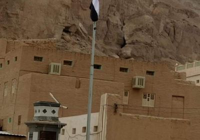 شوارع سيئون تتزين بأعلام الجنوب وصور الرئيس الزُبيدي