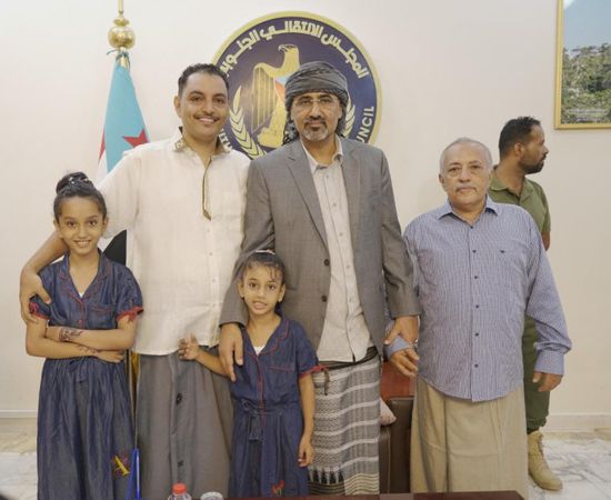 الرئيس الزُبيدي يواصل استقبال المواطنين 