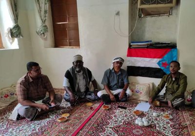 الرئيس الزُبيدي يدعم عرسا جماعيا شرق تريم