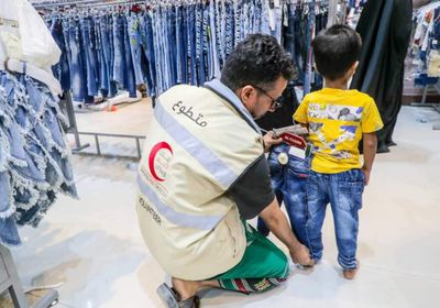 "هلال الإمارات" يوزع كسوة العيد على 16 ألف أسرة