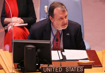 ميلز يطالب الحوثيين بالالتزام بعملية السلام