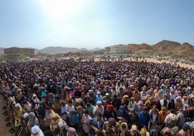 جنازة مهيبة للشهيد الطوسلي في شبوة