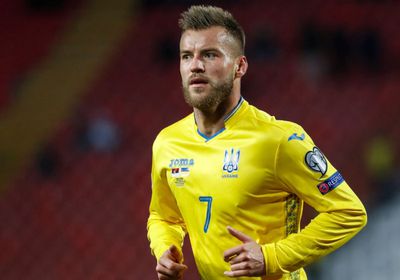 العين الإماراتي يتعاقد مع لاعب وست هام الإنجليزي