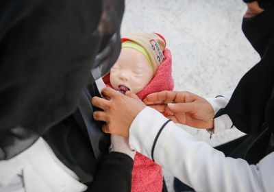 يونيسف تدرب القابلات على رعاية حديثي الولادة