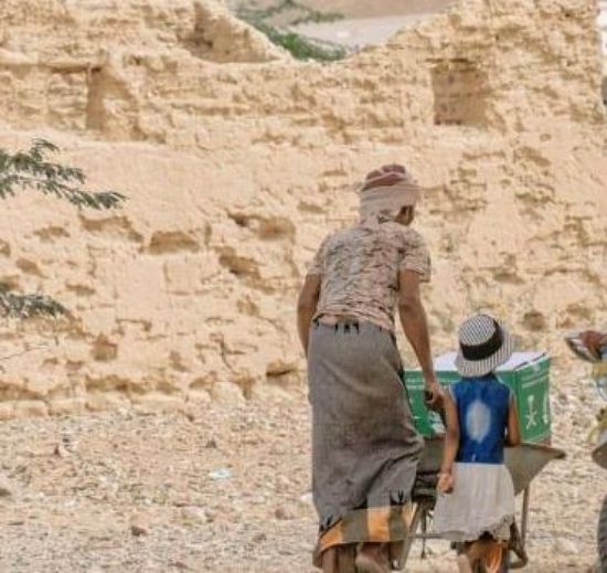 سلمان للإغاثة يدفع بـ 133 طن أغذية إلى حجر