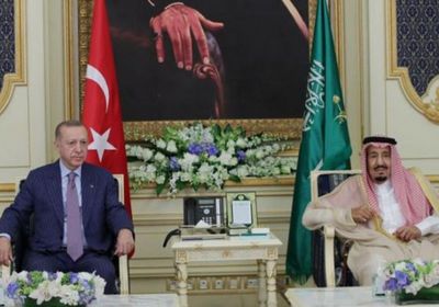 العاهل السعودي ورئيس تركيا يبحثان تعزيز العلاقات الثنائية