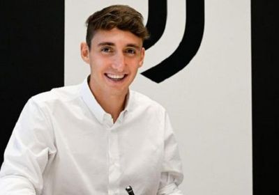 رسميا.. يوفنتوس الإيطالي يتعاقد مع أندريا كامبياسو