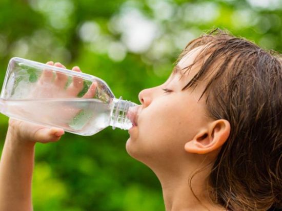 4 نصائح صحية لتجنب الجفاف خلال الصيف