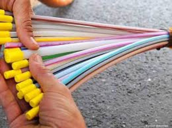 انقطاع كابل الألياف الضوئية في المهرة