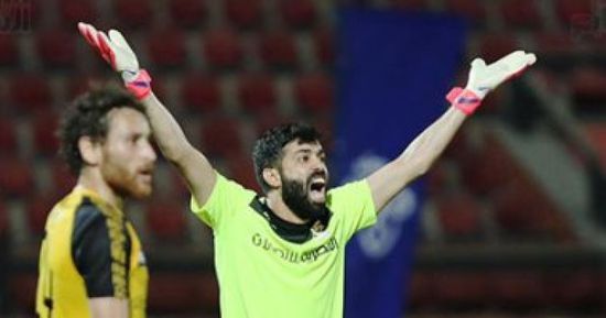 بعد مهاجمة الجماهير له.. حارس مرمى مصري يعلن اعتزاله كرة القدم