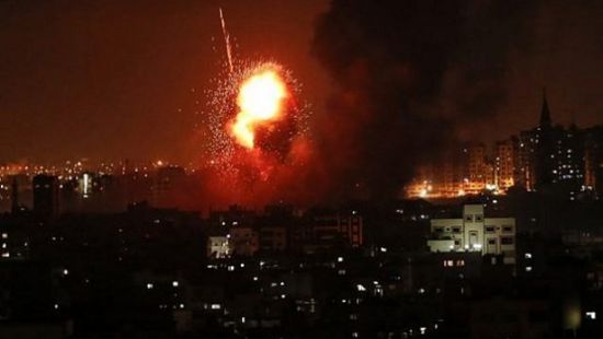 ردًا على صواريخ غزة.. الجيش الإسرائيلي يستهدف مصنعًا مهمًا