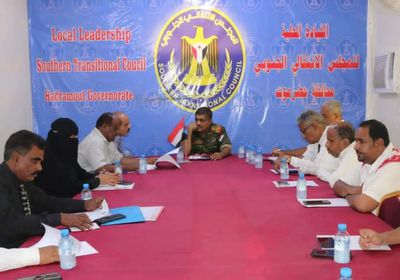 انتقالي حضرموت يطالب بإحياء مبادرة الحافلات المدعومة