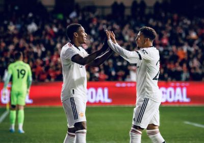 مانشستر يونايتد يفوز بثلاثية نظيفة على كريستال بالاس