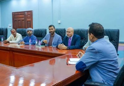 العولقي يوجه بتعزيز التنسيق مع إدارة "شبوة العام"