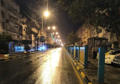 سقوط أمطار متوسطة على العاصمة عدن