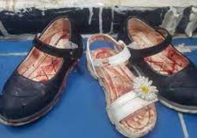 إصابة 11 طفلا بقذيفة حوثية في حي الروضة