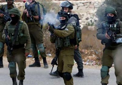 إصابة 5 فلسطينيين برصاص الاحتلال في الضفة الغربية