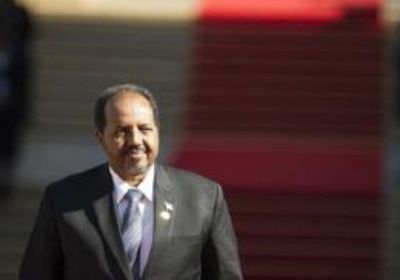 الرئيس الصومالي يغادر إلى القاهرة في زيارة رسمية 