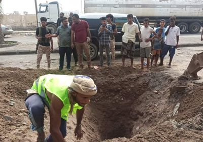 تطوير شبكة الصرف بمنطقة عبدالقوي في الشيخ عثمان