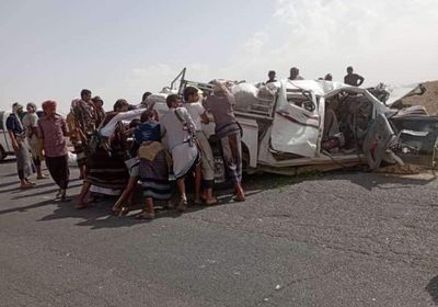 مصرع 5 ضحايا بتصادم سيارتين على خط عتق - العبر