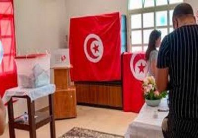 هيئة الانتخابات بتونس ترصد تجاوزات متعمّدة خلال الاستفتاء