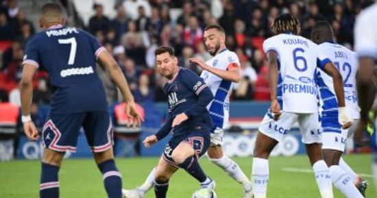 مواعيد مباريات اليوم.. أبرزها ودية قوية لسان جيرمان 