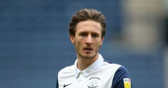 توتنهام يعلن تجديد تعاقد ديفيز حتى 2025