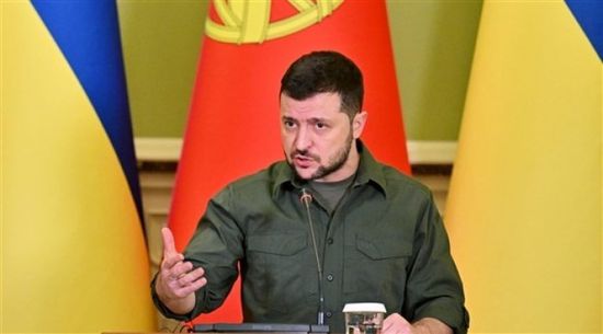 زيلينسكي يدعو للرد على "حرب الغاز" الروسية