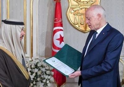 الملك سلمان يتلقى رسالة خطية من الرئيس التونسي