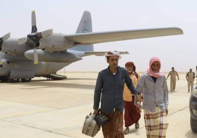 التحالف ينقل 176 راكبا لأرخبيل سقطرى عبر مطار الغيضة