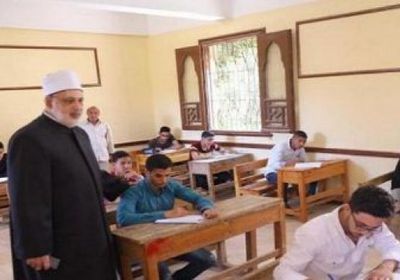 بالأسماء.. أوائل الثانوية الأزهرية في مصر 2022
