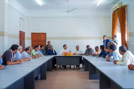 محافظ شبوة يدعو رأس المال الوطني للاستفادة من الفرص الاستثمارية