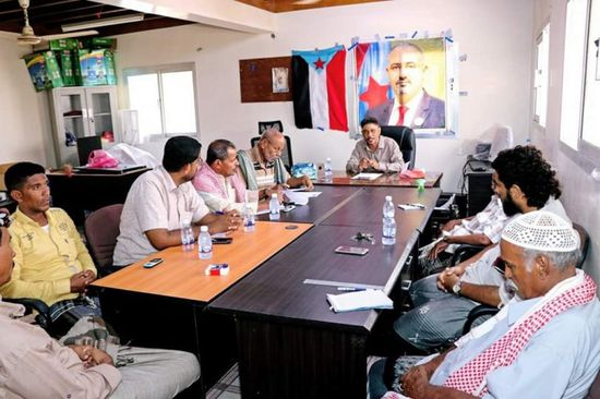 "انتقالي غيل باوزير" يستنكر الحملات المشبوهة لاستهداف القيادة المحلية