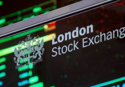 انتهاء التداولات في سوق الأسهم البريطانية بانخفاض طفيف