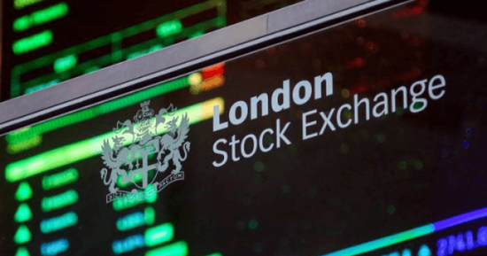 انتهاء التداولات في سوق الأسهم البريطانية بانخفاض طفيف