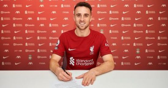جوتا يمدد عقده مع ليفربول