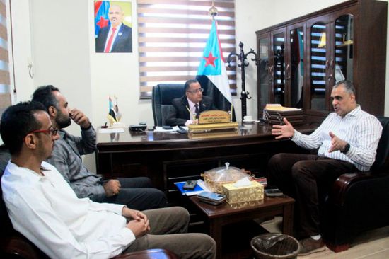 الخُبجي يطلع على مشاريع "صيانة الطرق" بالجنوب