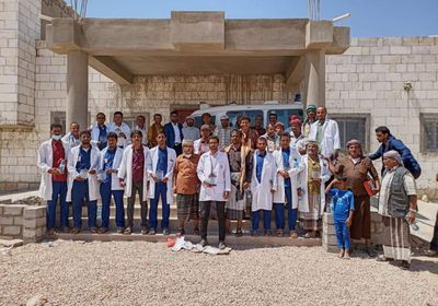 انتقالي الطلح يكرم الكوادر الطبية في المديرية