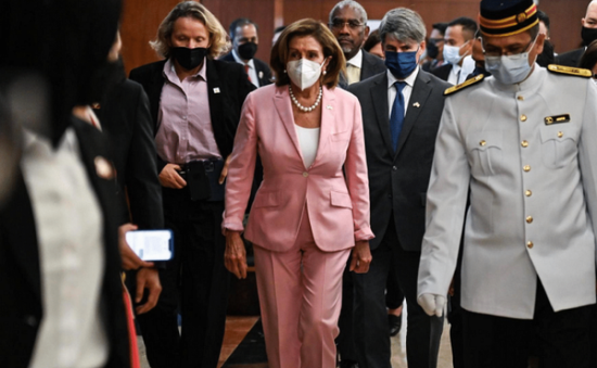 رئيسة تايوان تثمن جهود بيلوسي في دعم تايبه