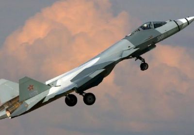 تحطم طائرة مقاتلة إيرانية وإصابة الطيار ومساعده