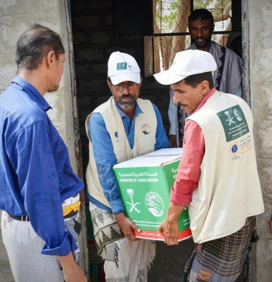 توزيع أطنان من المساعدات الغذائية في أحور