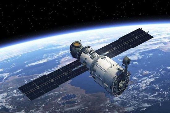روسيا تطلق قمرًا صناعيًا إلى الفضاء