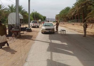 القبض على مطلوب أمني بقضايا نصب في دوعن