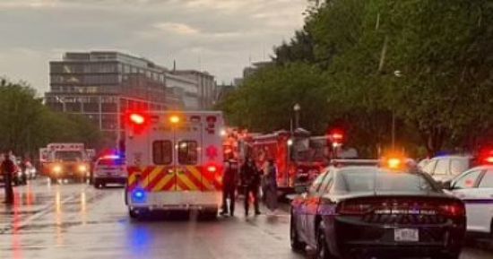 صاعقة برق تضرب منطقة قرب البيت الأبيض