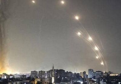 إصابة 4 إسرائيليين أثناء هربهم من صواريخ فلسطينية